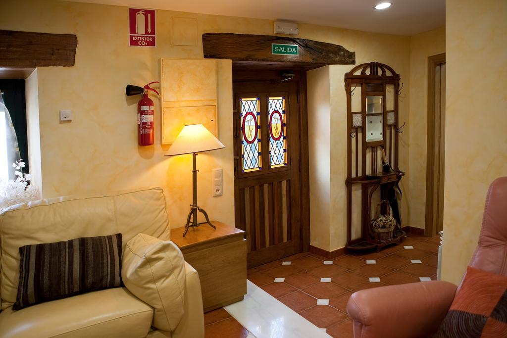 Casa Rural La Majada De Penacorada Guest House Fuentes de Peñacorada Екстериор снимка